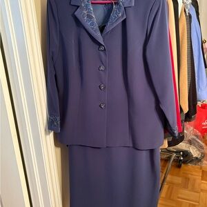Women's light Navy Two-Piece Skirt Suit - Classic Professional Style